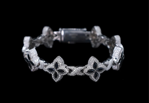 צמיד אייס לואי V